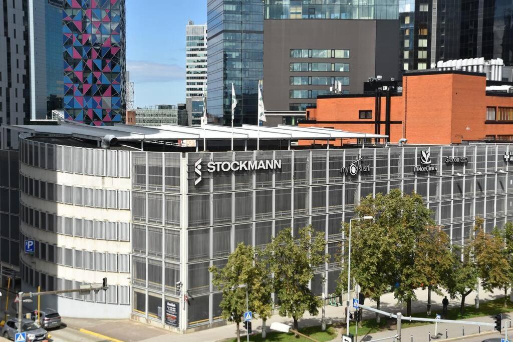 Kahe Magamistoaga Ja Suure Elutoaga 3-Toaline Korter Vaatega Tallinna Aerikeskusele Exteriör bild